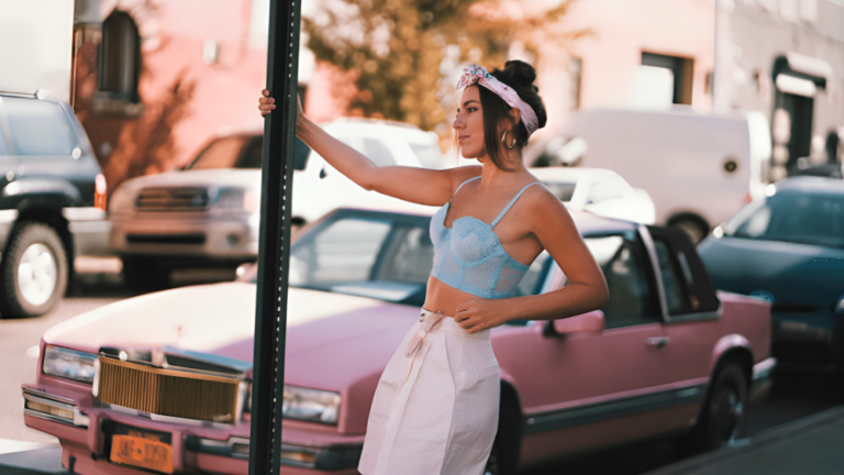What Are Vintage Fashion Trends